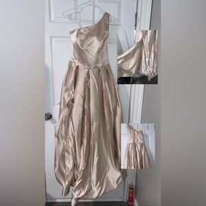 Ball gown dress/Prom dress